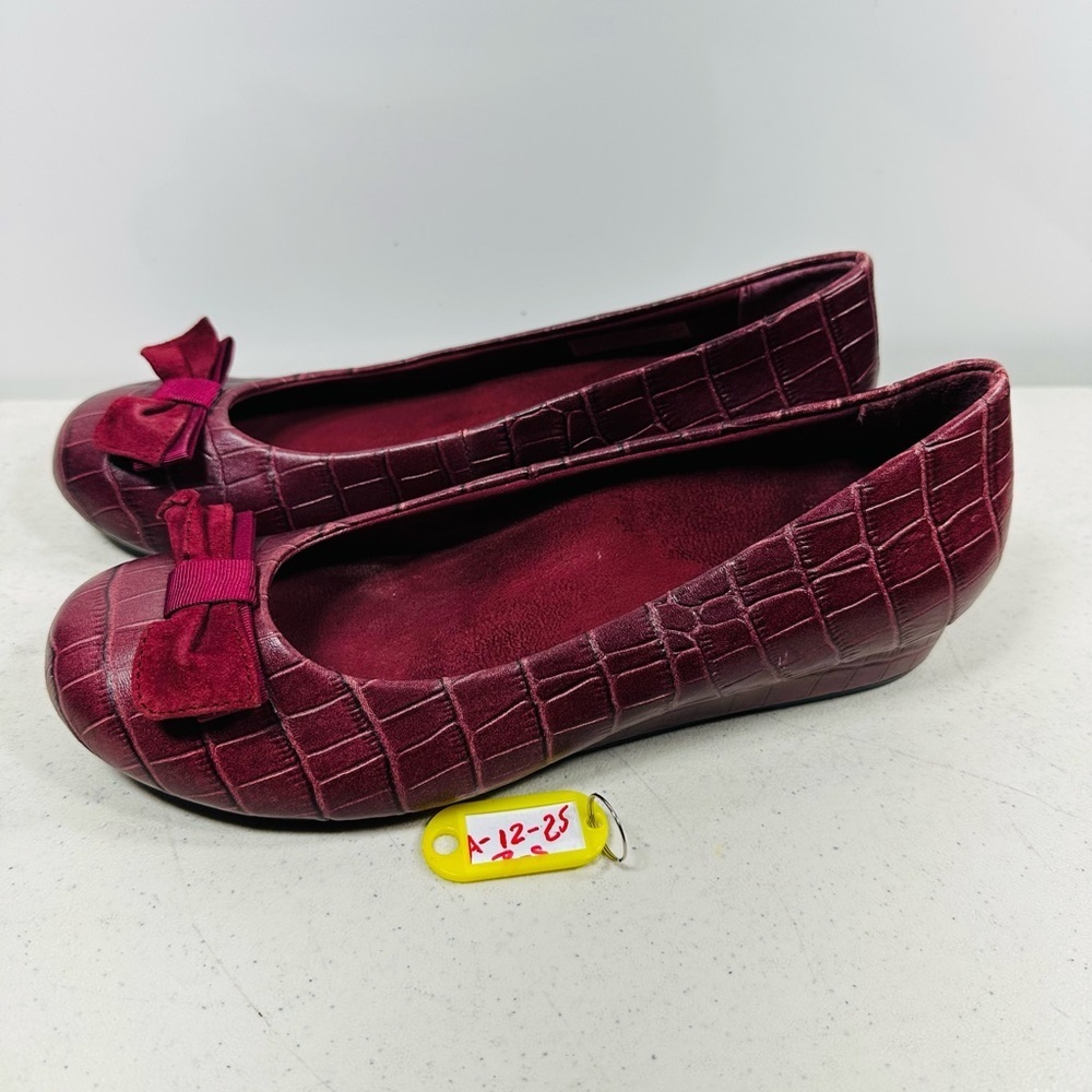 Vionic Lydia Ballet Wedge Women’s US 8,5 Slip On Comfort Shoes Croc Bow Maroon